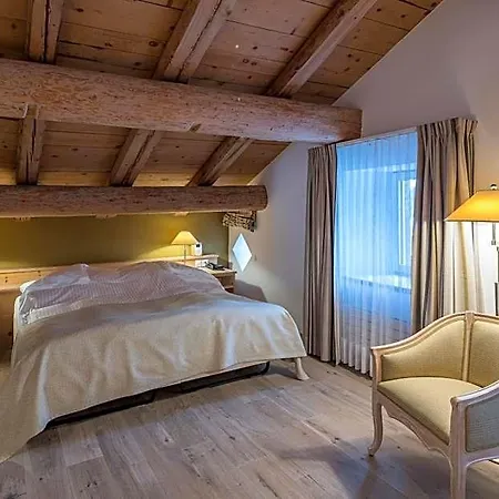 Post Hotel