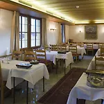 Post Hotel